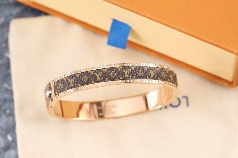 LV Bracelets 86